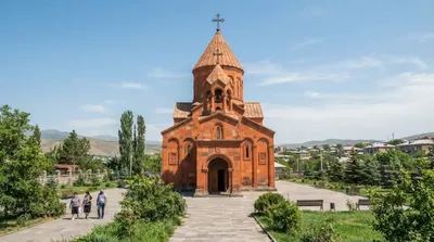 Holy Cross Церковь, Arabkir