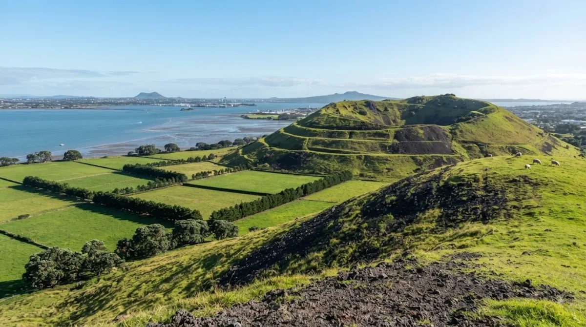 Māngere Mountain