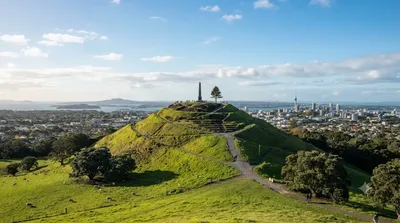 Maungakiekie / One Tree Hill