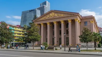 巴統伊利亞·查夫查瓦澤戲劇院