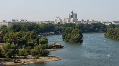 Malo Ratno Ostrvo