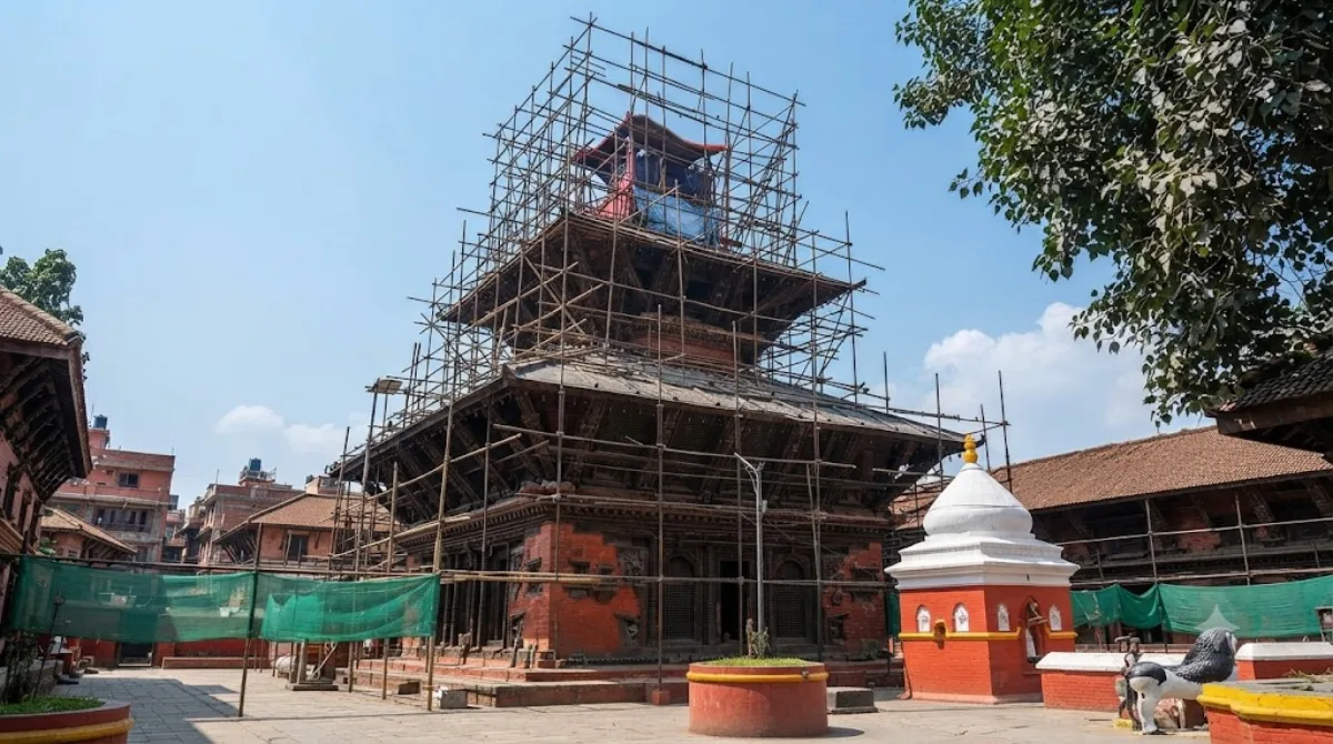 Kumbheshwar Temple