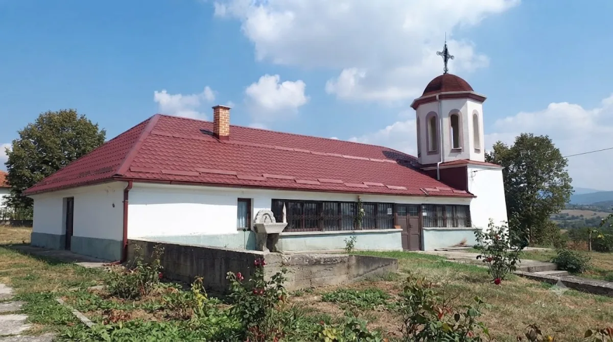 St. George Церковь (Oleveni)