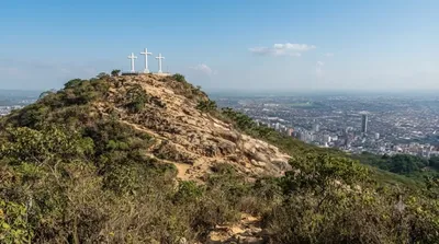 Cerro de Las Tres Cruces