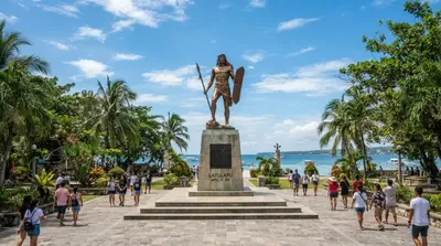 Lapulapu Monument