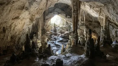 Lipa Cave