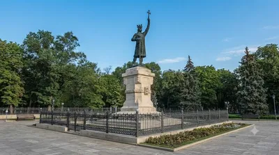 Stephen the Great Monument