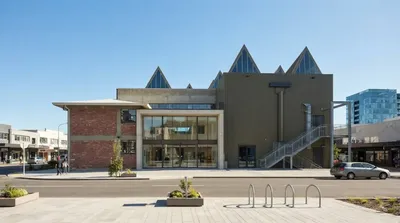 Centre of Contemporary Art Toi Moroki