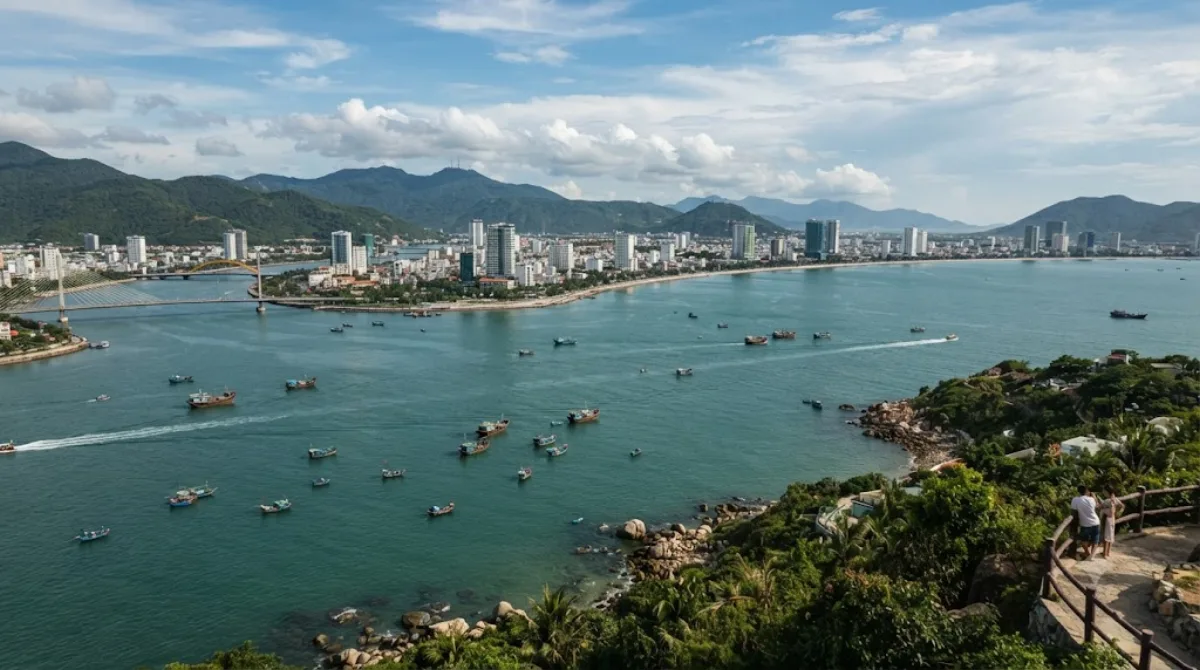 Da Nang Bay