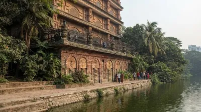 Dhanmondi Lake