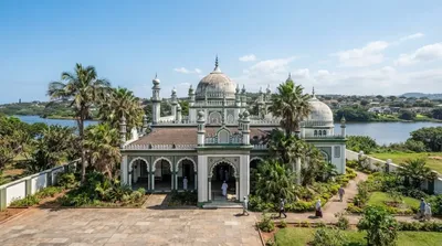 Riverside Soofie Mosque and Mausoleum