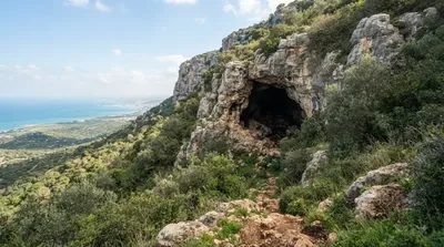 Misliya Cave