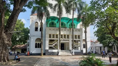Cut Mutiah Mosque