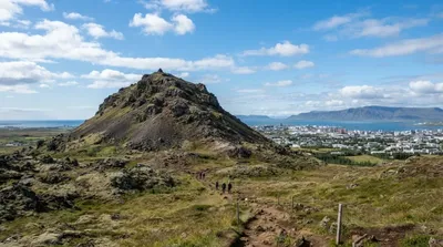 Helgafell ofan Hafnarfjarðar