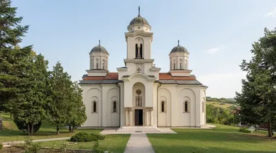 Monasterio de Divostin