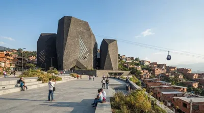 Spain Library (Medellín)