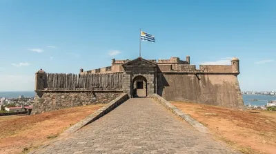 Cerro Fortress