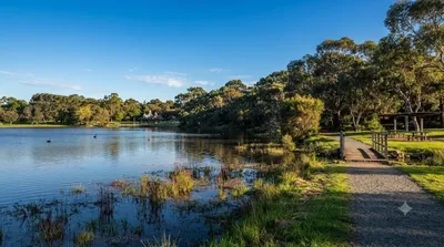 Lake Claremont