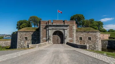 Lévis Forts