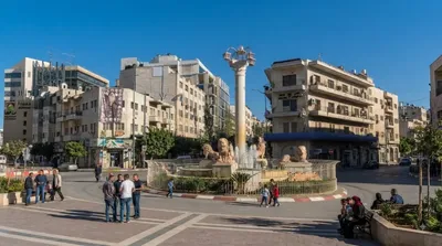 Al-Manara Square
