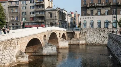 جسر لاتيني