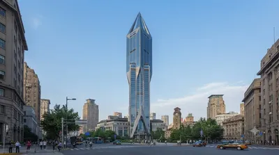투모로우 광장
