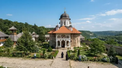Cosăuți Monastery