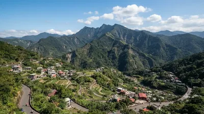 Yuanshan, Sanxia