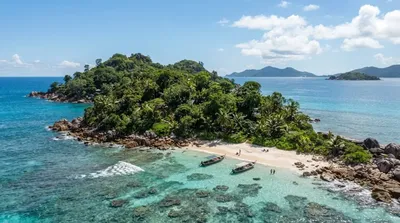 เกาะ Moyenne