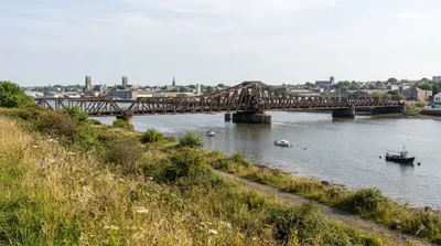 สะพานแม่น้ำซูเออร์